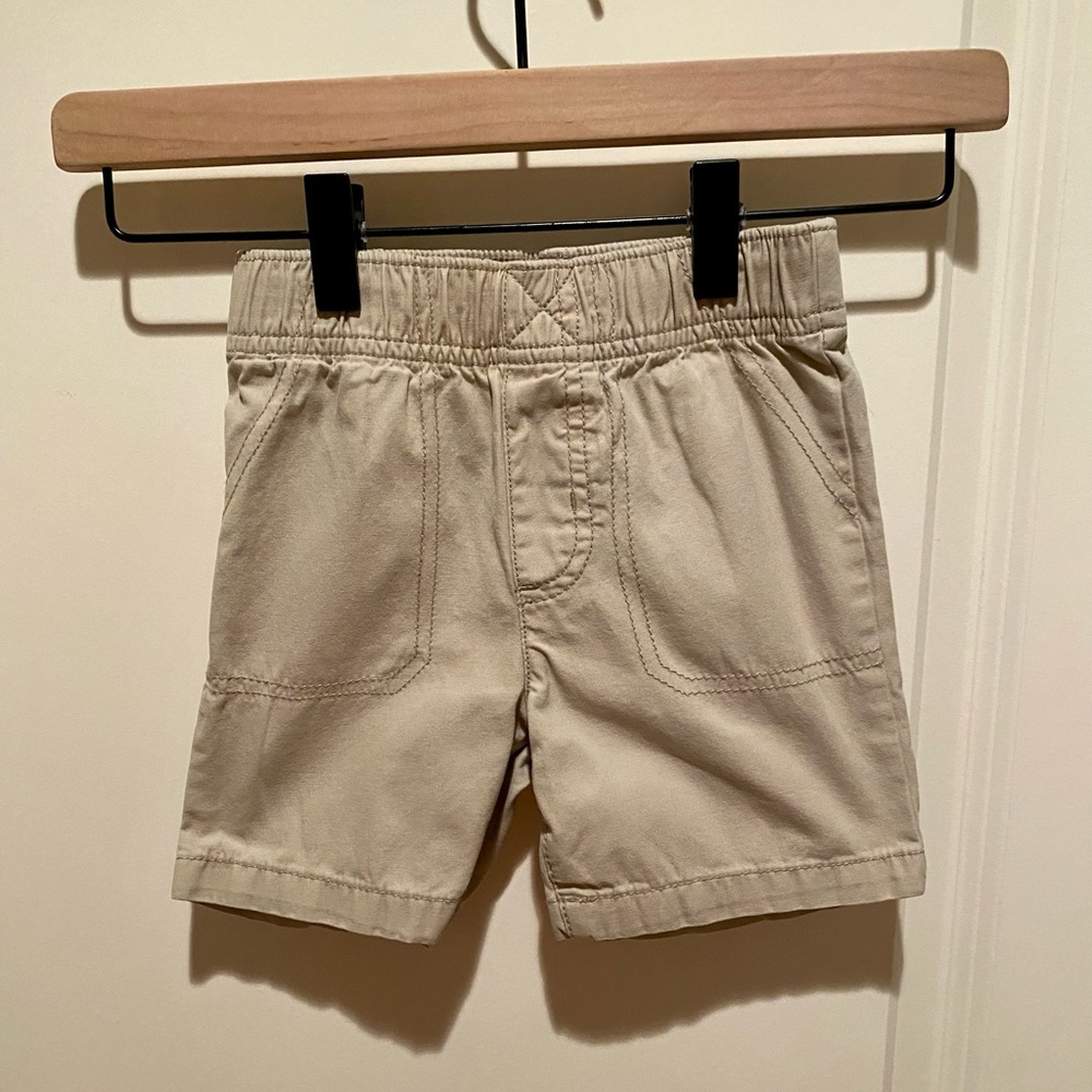 Boys Carter’s Khaki Shorts Size 3T